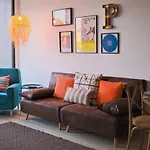 Art District - Pop & Rock *