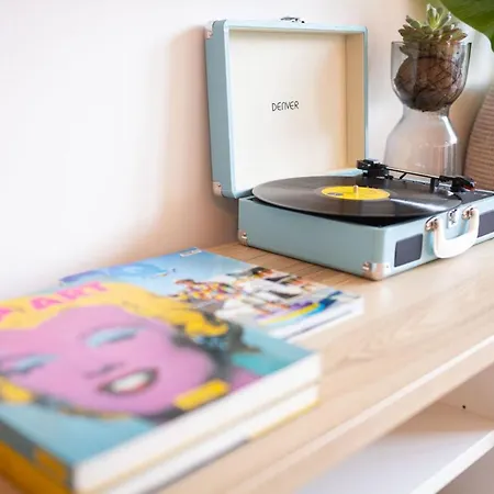 Art District - Pop & Rock * פורטו