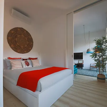 Art District - Pop & Rock