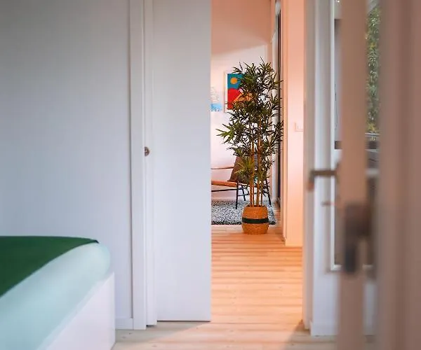 Art District - Pop & Rock