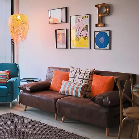 Art District - Pop & Rock *