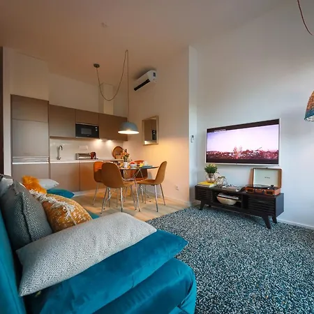 Art District - Pop & Rock