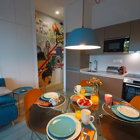 Art District - Pop & Rock * Porto